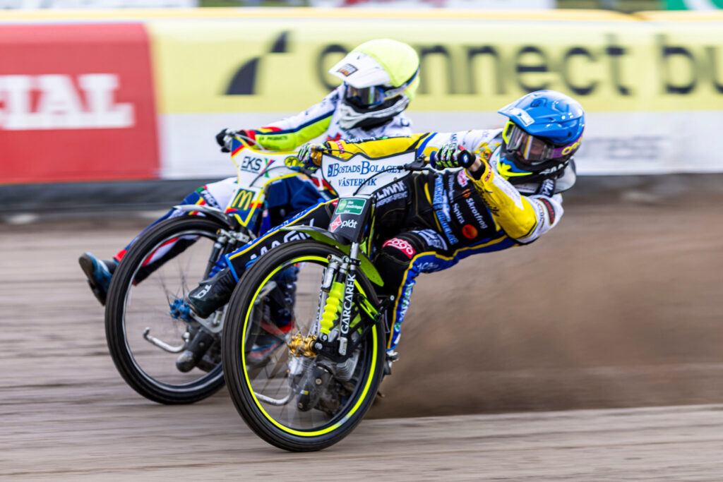 Västervik, SVERIGE - 13 maj 2025:
Västervik Bartosz Smektala Dackarna Nazar Parnitskyi  under matchen i BAUHAUS-ligan mellan Västervik och Dackarna på Hejla Arena den 13 maj i Västervik
( Foto: Peter Holm / SarnehedPhoto )  Nyckelord Keywords: Speedway, BAUHAUS-ligan, Västervik, Dackarna